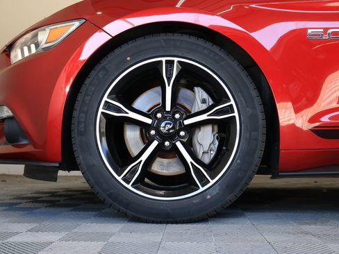 Used 2017 Ford Mustang GT Premium w/ Equipment Group 401A RWD image 9