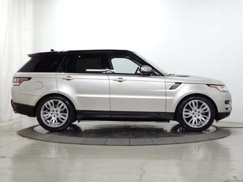Used 2016 Land Rover Range Rover Sport HSE image 10