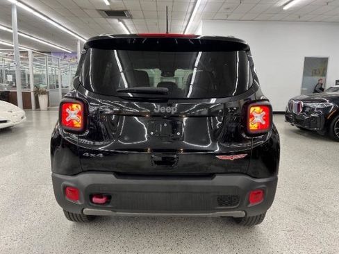 Used 2019 Jeep Renegade Trailhawk w/ Cold Weather Group II image 6