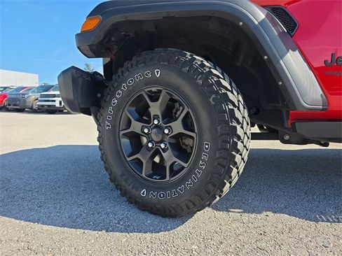 Certified 2021 Jeep Wrangler Unlimited Willys image 31