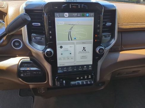 Used 2023 RAM 2500 Laramie AWD/4WD image 9