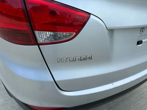 Used 2013 Hyundai Tucson GLS image 12