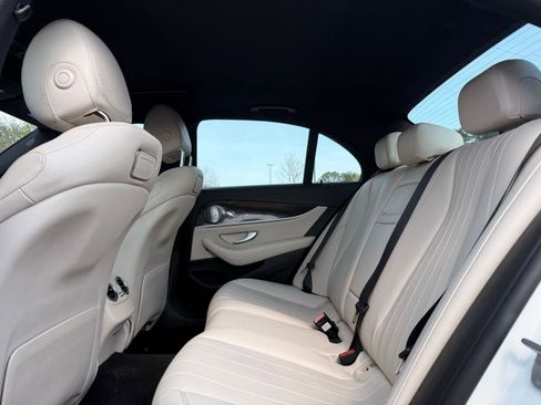 Used 2019 Mercedes-Benz E 300 image 31