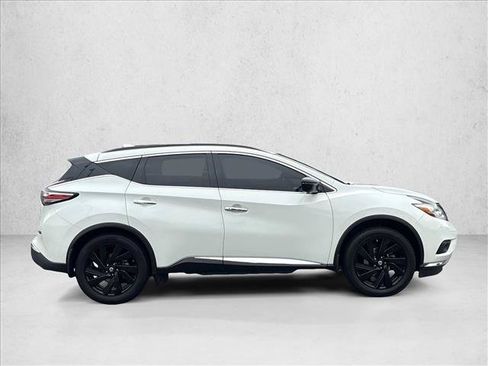Used 2017 Nissan Murano Platinum w/ Platinum Technology Package FWD image 4