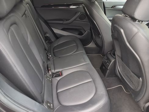 Used 2022 BMW X1 xDrive28i AWD/4WD image 16