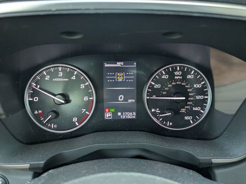 Certified 2023 Subaru Ascent Limited w/ Technology Package image 3