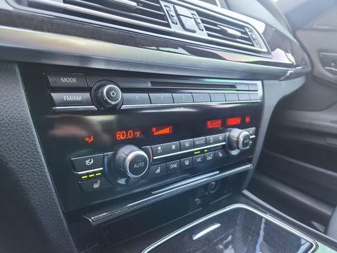 Used 2014 BMW 740Li xDrive AWD/4WD image 10