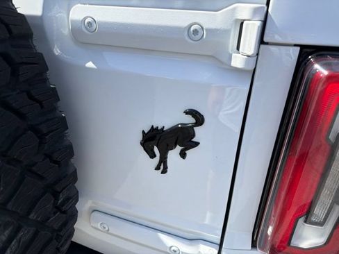 Used 2022 Ford Bronco Wildtrak AWD/4WD image 29