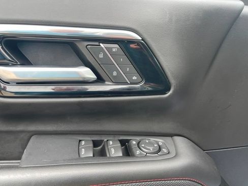 Used 2025 Chevrolet Tahoe RST w/ Comfort Package AWD/4WD image 6