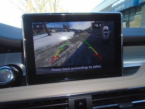 Used 2022 Lincoln Corsair AWD w/ Premium Package image 14