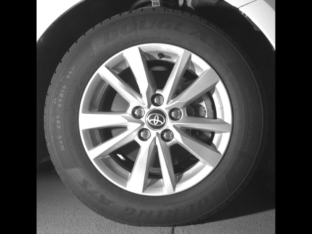 Used 2025 Toyota Camry LE FWD image 10