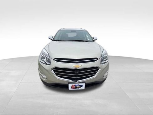 Used 2016 Chevrolet Equinox LTZ w/ Enhanced Convenience Package FWD image 2