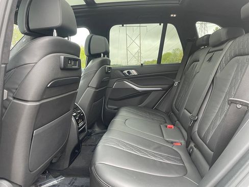 Used 2020 BMW X5 xDrive40i w/ M Sport Package AWD/4WD image 12