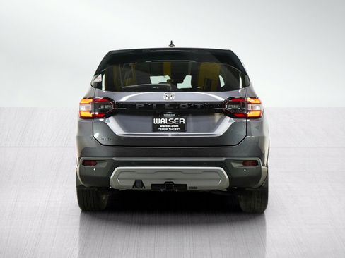 Used 2023 Honda Pilot EX-L image 4