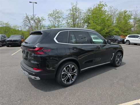 New 2026 BMW X5 xDrive40i w/ Climate Comfort Package AWD/4WD image 3