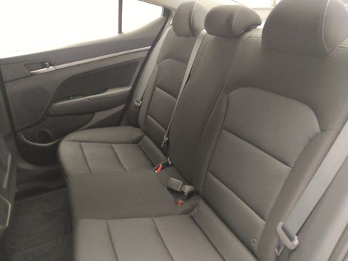 Used 2018 Hyundai Elantra SEL image 18