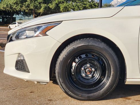 Used 2021 Nissan Altima 2.5 S FWD image 8