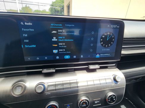Certified 2024 Hyundai Kona SE FWD image 17