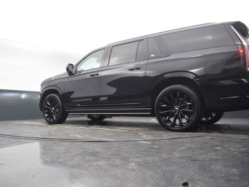 Certified 2026 Cadillac Escalade ESV Platinum Sport w/ LPO, ONYX Package image 54