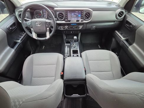 Used 2023 Toyota Tacoma SR5 w/ Technology Package AWD/4WD image 4