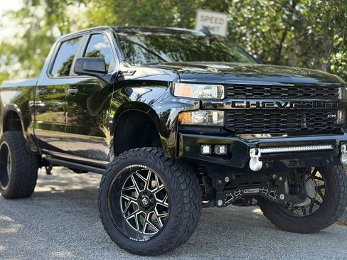 Used 2021 Chevrolet Silverado 1500 Custom Trail Boss w/ Midnight Edition image 10
