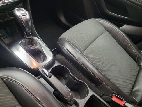 Used 2014 Buick Encore FWD image 26