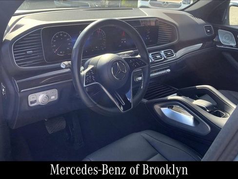 Used 2025 Mercedes-Benz GLE 450e 4MATIC image 18