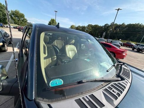 Used 2018 Ford F150 Lariat w/ Equipment Group 502A Luxury AWD/4WD image 27