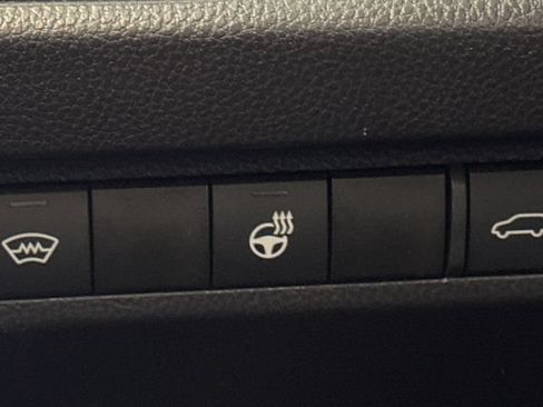 Certified 2025 Toyota RAV4 XLE AWD/4WD image 39