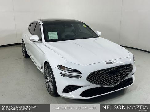 Used 2022 Genesis G70 2.0T w/ Prestige Package RWD image 3