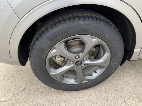 Used 2024 Ford Escape ST-Line w/ Equipment Group 301A FWD image 15