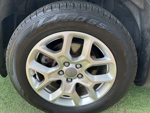 Used 2016 Jeep Renegade Latitude w/ Safety & Security Group FWD image 45