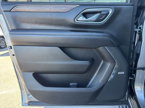 Used 2021 Chevrolet Suburban High Country w/ Premium Package image 26