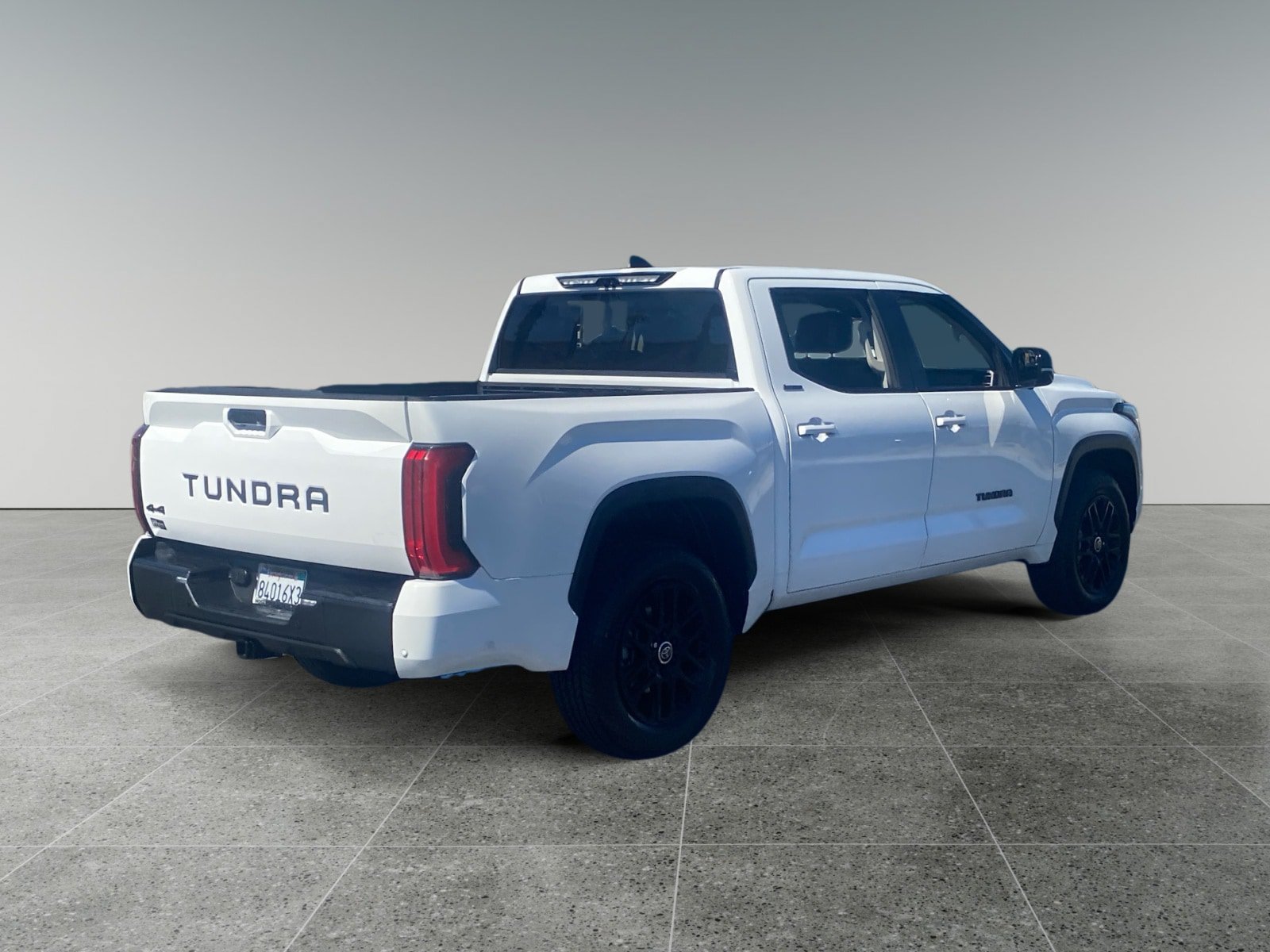Used 2024 Toyota Tundra Limited AWD/4WD image 5