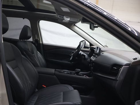 Used 2023 Nissan Rogue Platinum w/ Platinum Premium Package AWD/4WD image 9