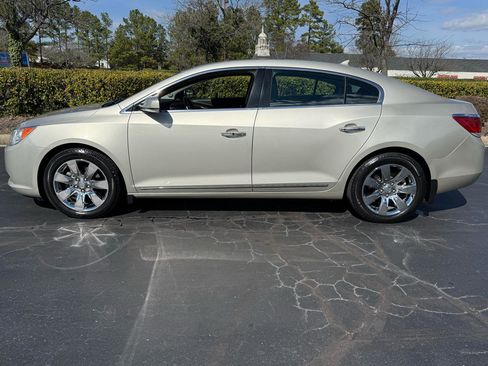 Used 2013 Buick LaCrosse Leather w/ Entertainment Package image 2