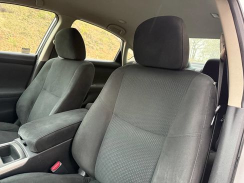 Used 2015 Nissan Altima 2.5 SV FWD image 12