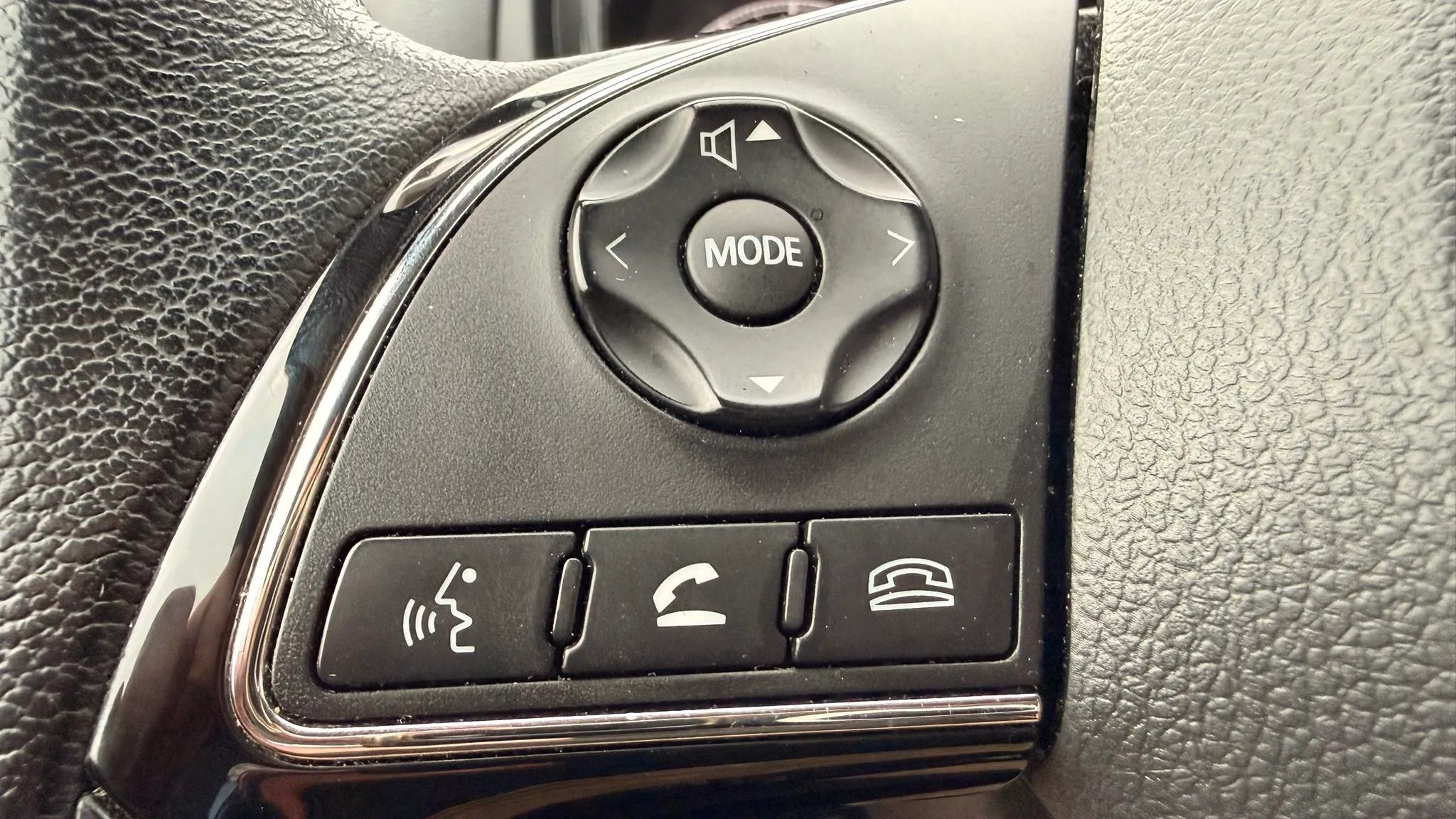 Used 2024 Mitsubishi Outlander Sport SE AWD/4WD image 19