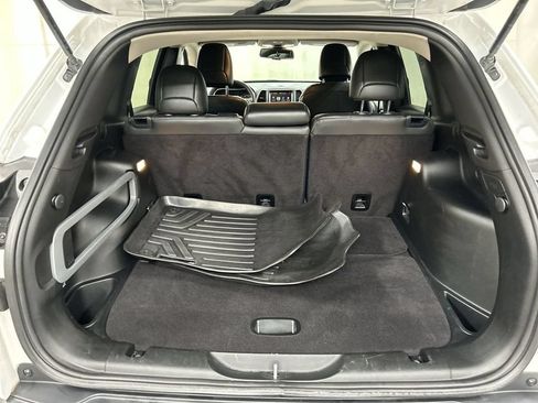 Used 2017 Jeep Cherokee Limited AWD/4WD image 22