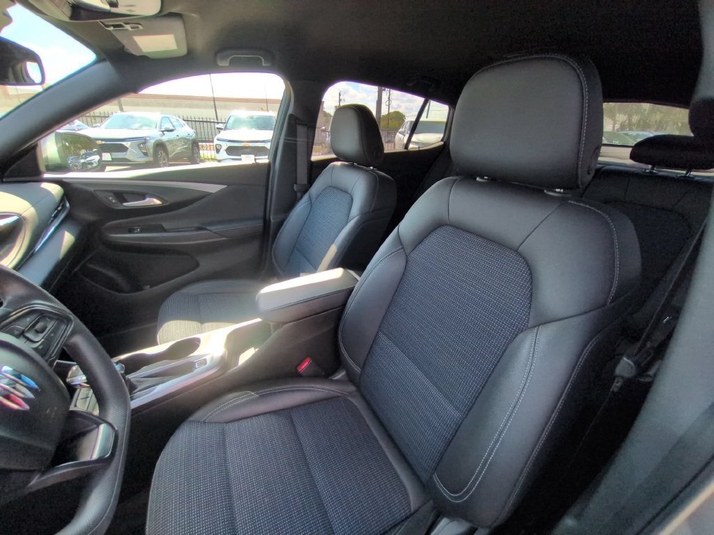 Used 2026 Buick Envista Preferred FWD image 21