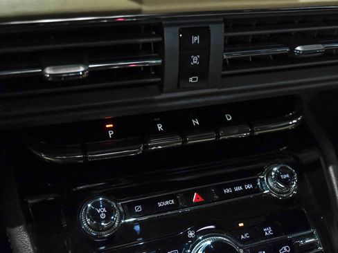 Used 2022 Lincoln Corsair Reserve w/ Elements Package FWD image 26