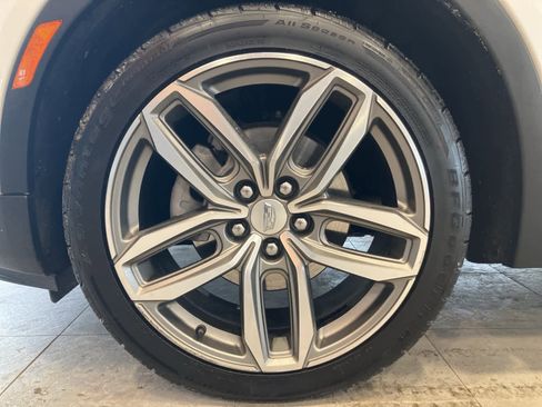 Used 2023 Cadillac XT4 Sport image 9