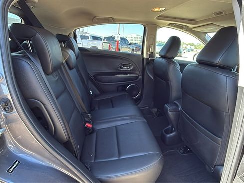 Used 2018 Honda HR-V EX-L image 28