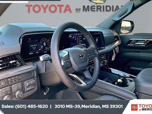 Used 2026 Chevrolet Tahoe Z71 w/ Z71 Off-Road Package AWD/4WD image 12