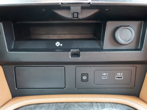 Used 2023 INFINITI QX80 Sensory w/ All-Season Package image 39