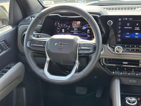 Used 2024 Chevrolet Colorado ZR2 w/ ZR2 Convenience Package III image 12