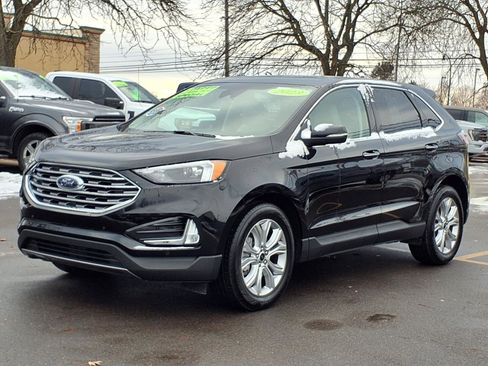 Used 2023 Ford Edge Titanium image 1