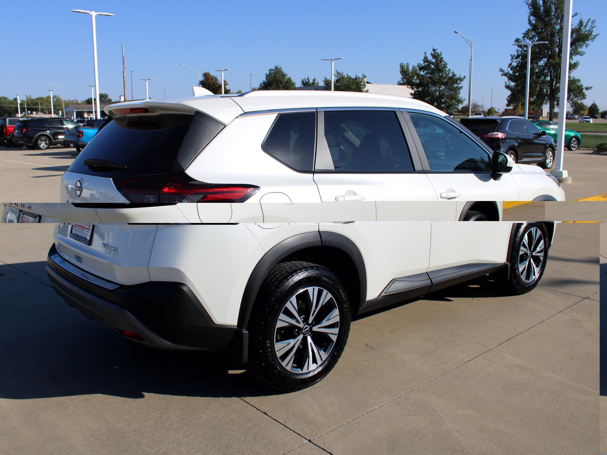Used 2023 Nissan Rogue SV w/ SV Premium B Package AWD/4WD image 8