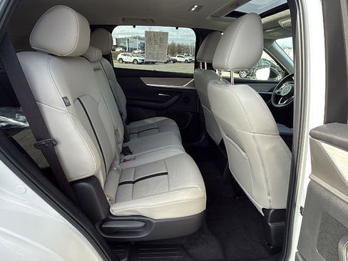 Certified 2025 MAZDA CX-70 3.3 Turbo w/ Premium Package image 22