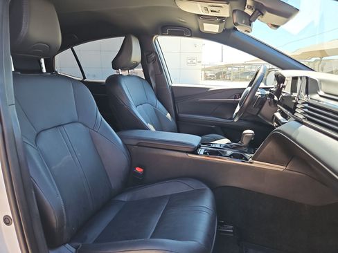 Used 2025 Toyota Camry XSE FWD image 29